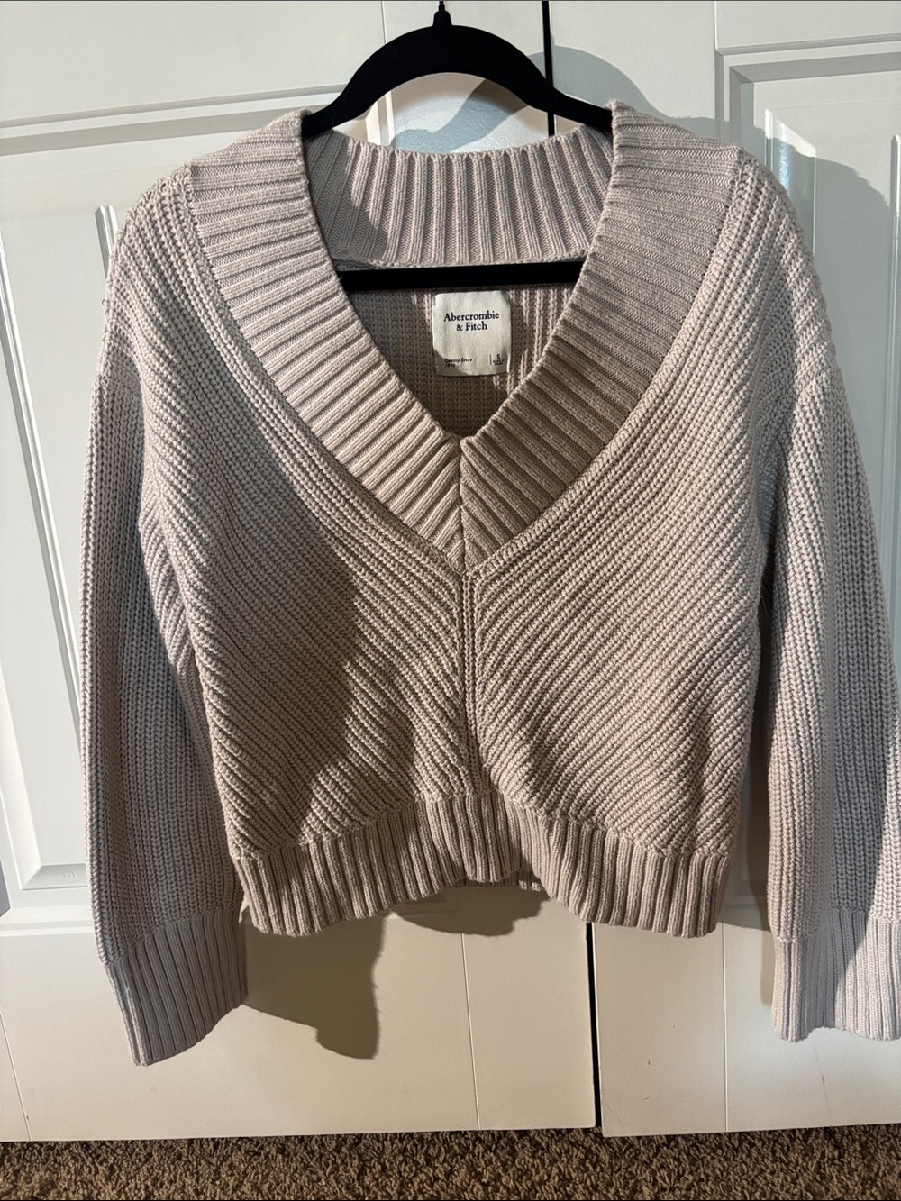 Abercrombie & Fitch Women's V-Neck Ribbed Sweater - Taupe